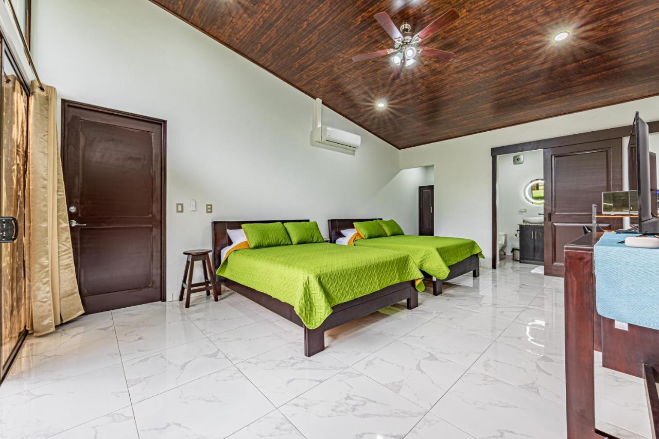 Shalom Chamo Villas Увита Екстериор снимка