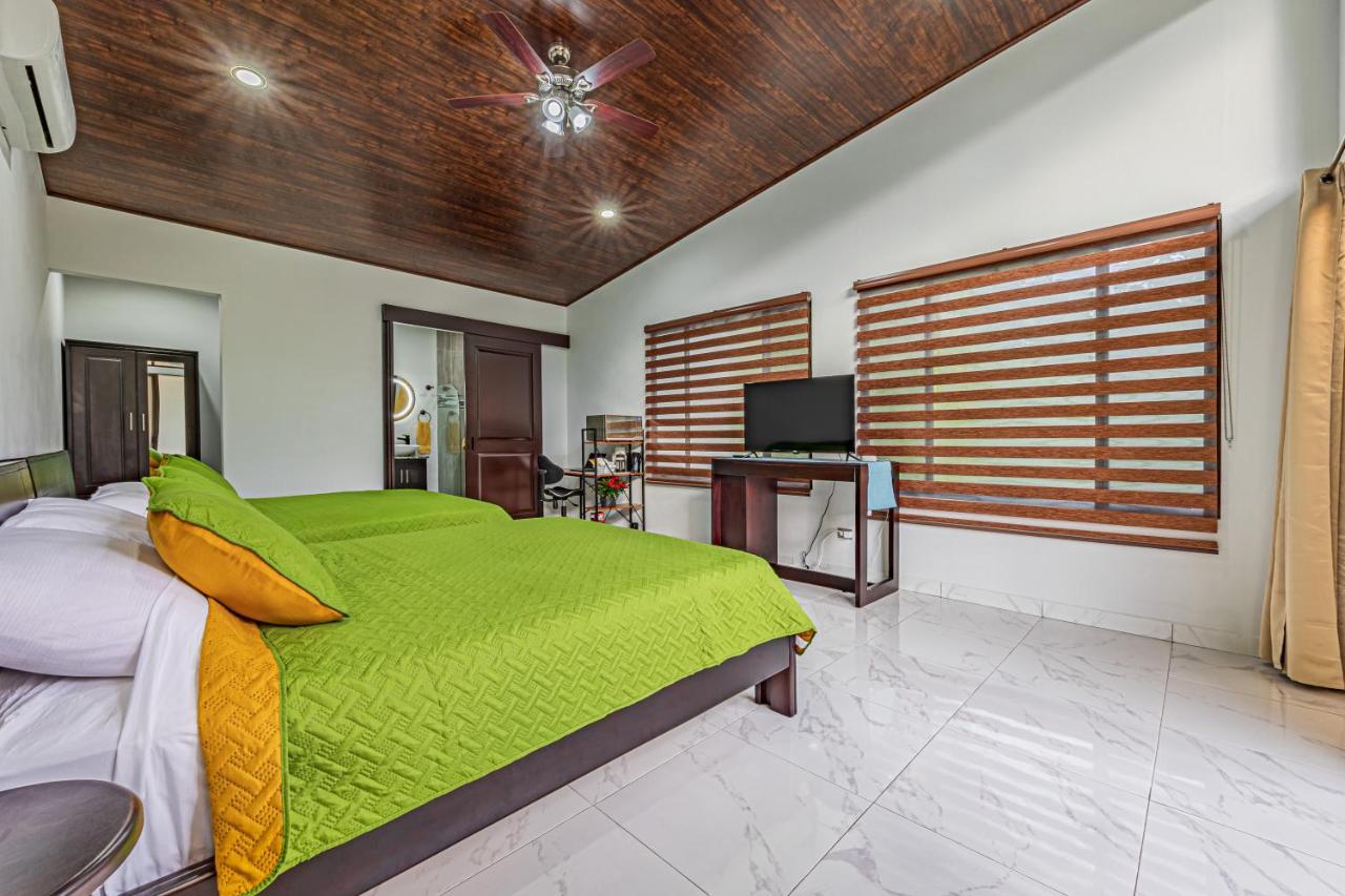 Shalom Chamo Villas Увита Екстериор снимка
